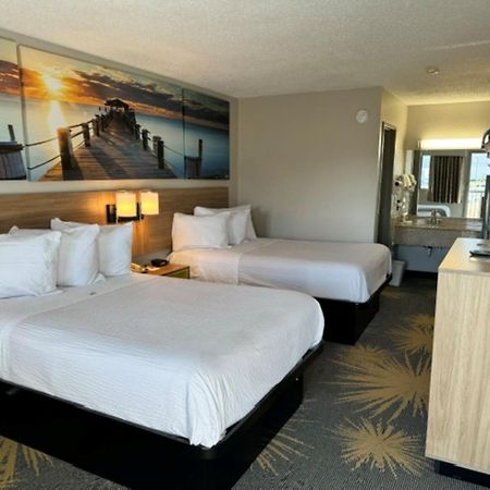 Days Inn By Wyndham Cloverdale Greencastle Экстерьер фото